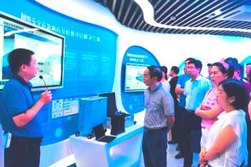 云南紅河州保密系統領(lǐng)導赴遠望信息參觀(guān)考察